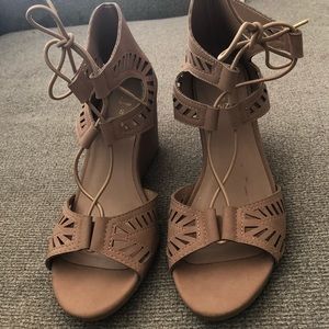 Tan heels